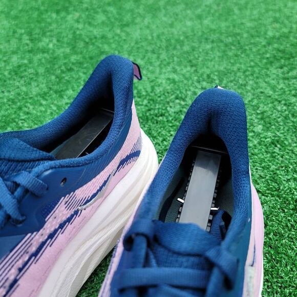 Hoka One One Skyflow - Women's running shoes - Size 7.5B - Picture 6 of 11